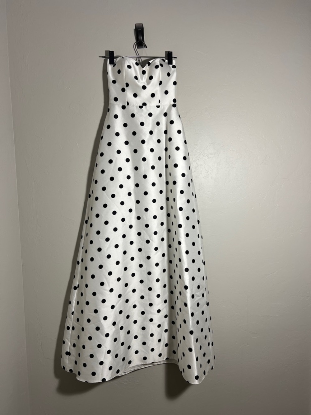 ALFRED SUNG Ivory Satin Dress